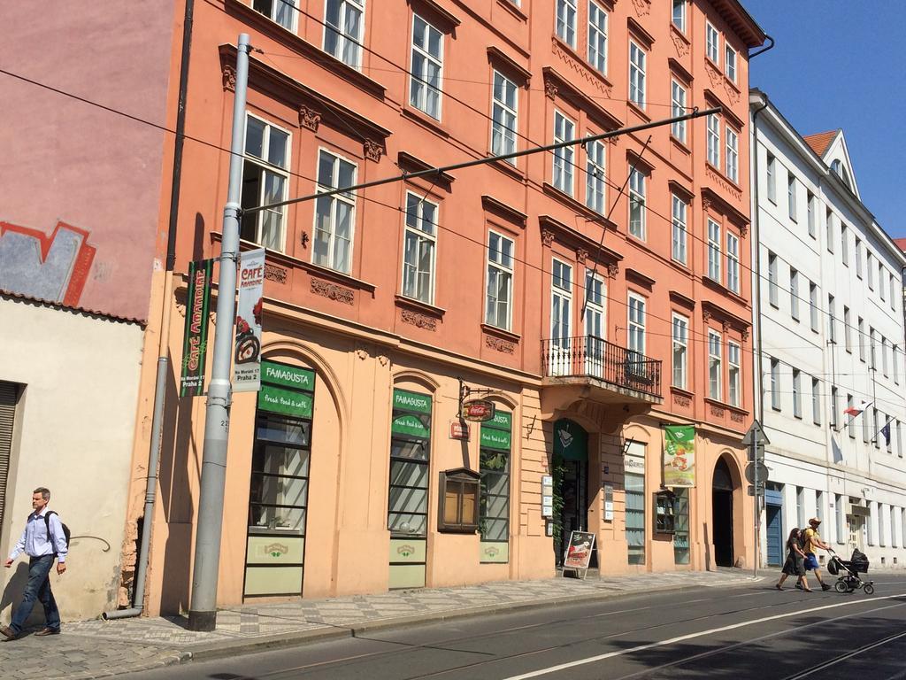 Charles Square 3* Praga